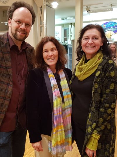 Kerstin Celina mit Patrick Friedl und Stadträtin Barbara Lehrieder.
