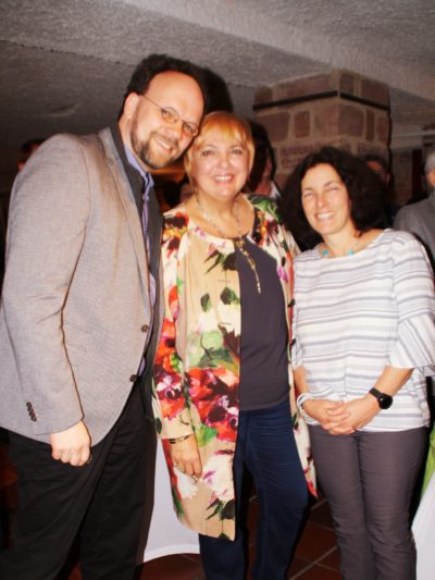 Patrick Friedl, Claudia Roth und Kerstin Celina.